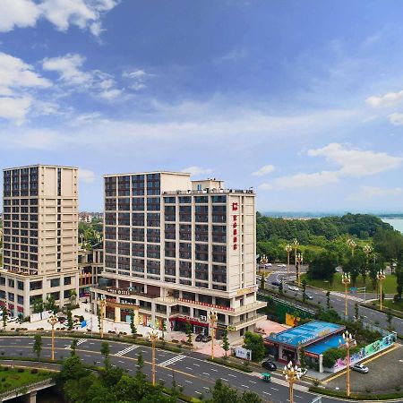 Ibis Hotel Emeishan Eksteriør bilde