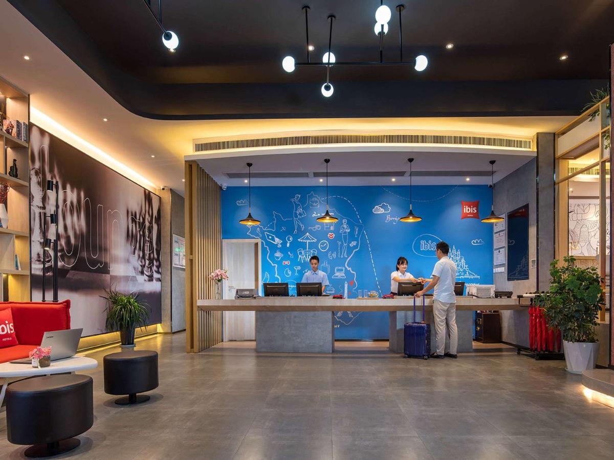 Ibis Hotel Emeishan Eksteriør bilde
