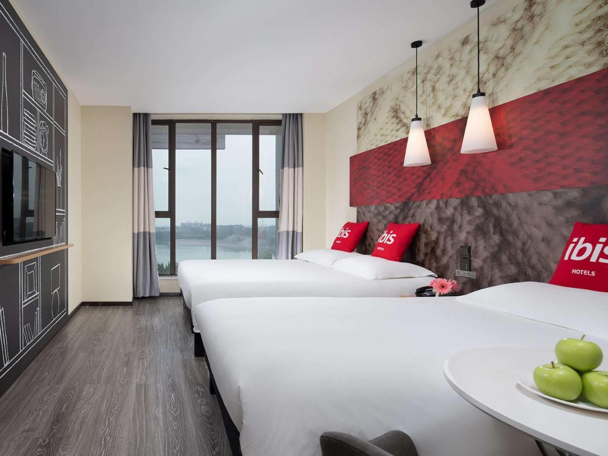 Ibis Hotel Emeishan Eksteriør bilde